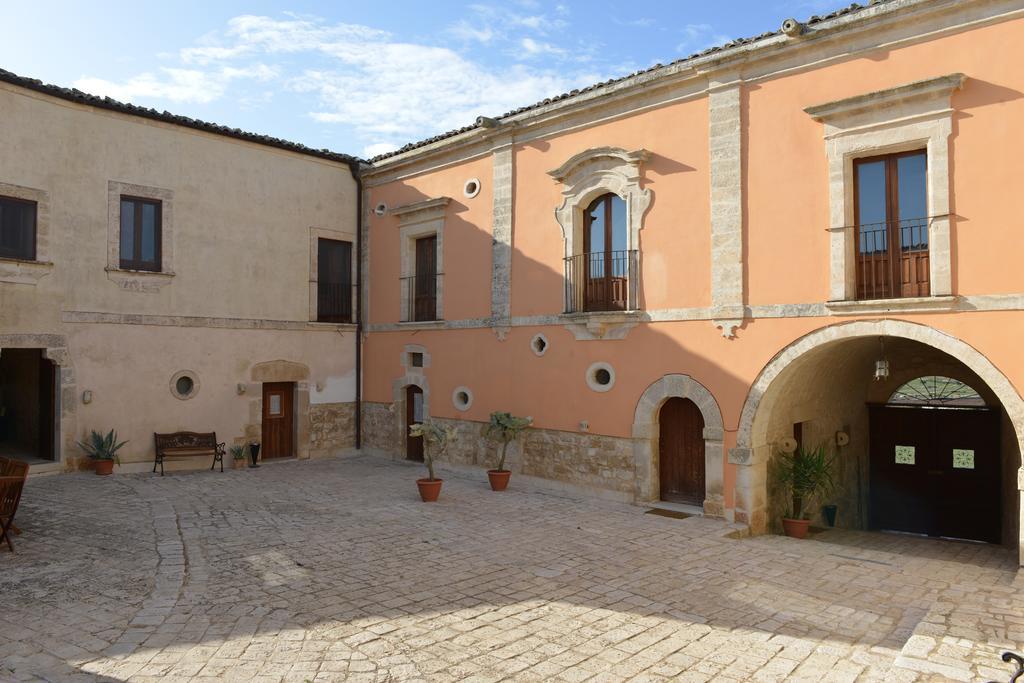Relais Cimilla B&B Ragusa Exteriör bild