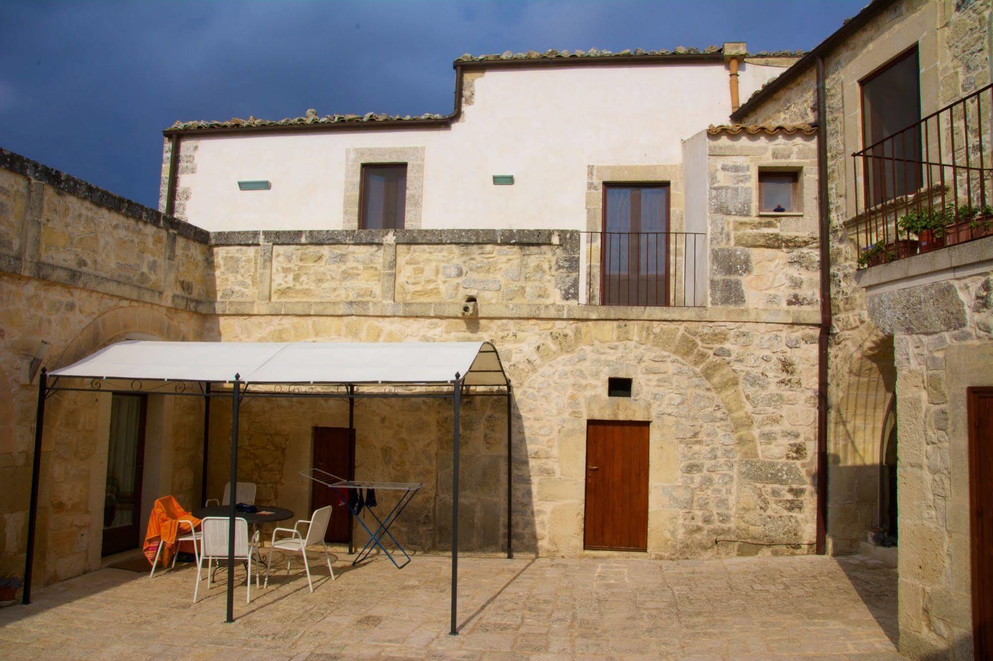 Relais Cimilla B&B Ragusa Exteriör bild